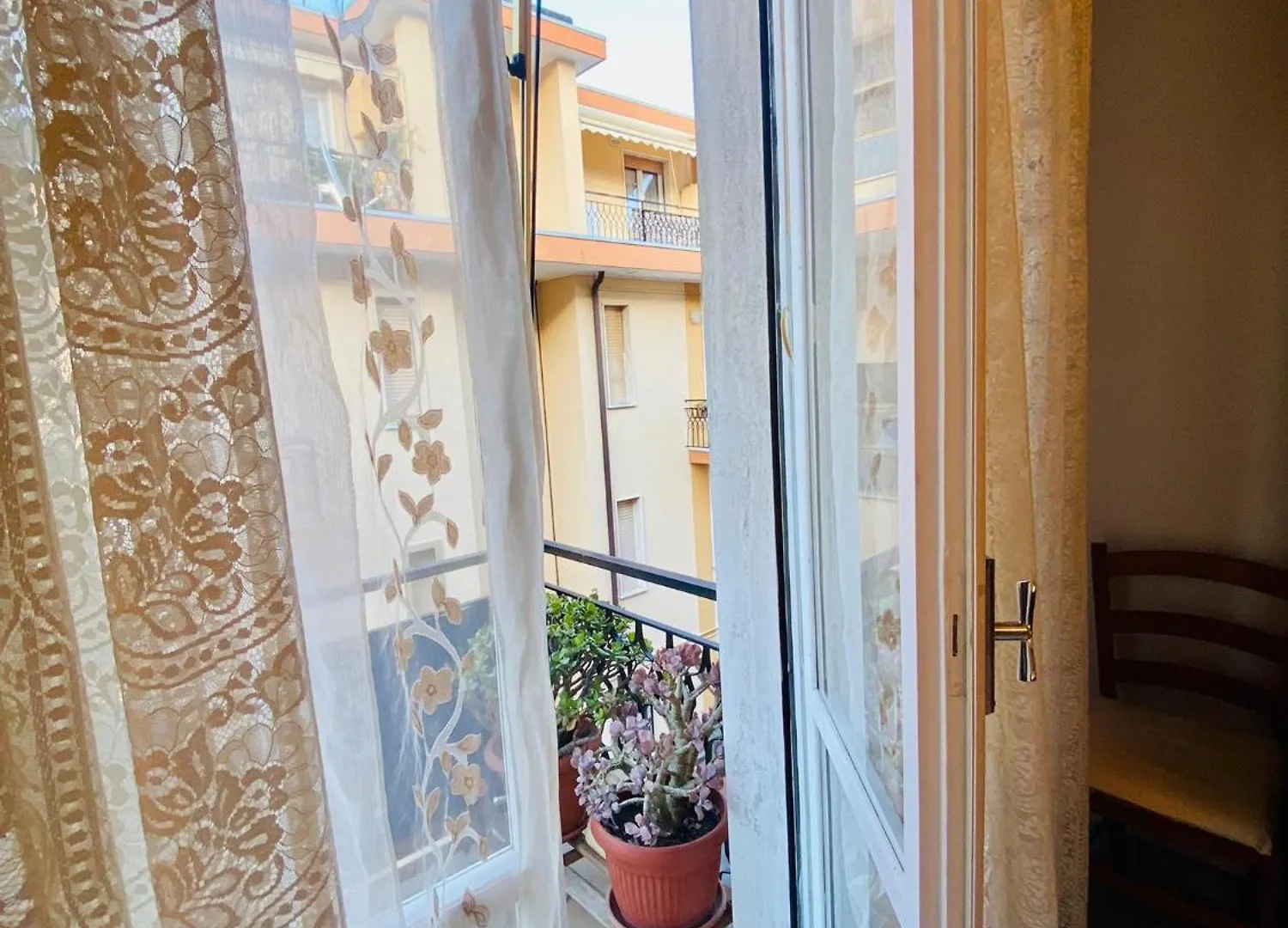 Hostdomus - La Casina Di Monica Apartment Loano
